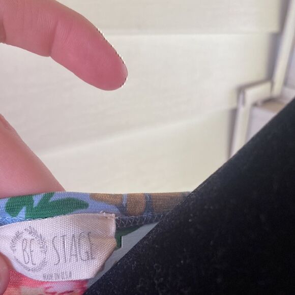 Be Stage boutique large tank top        D - Picture 5 of 6